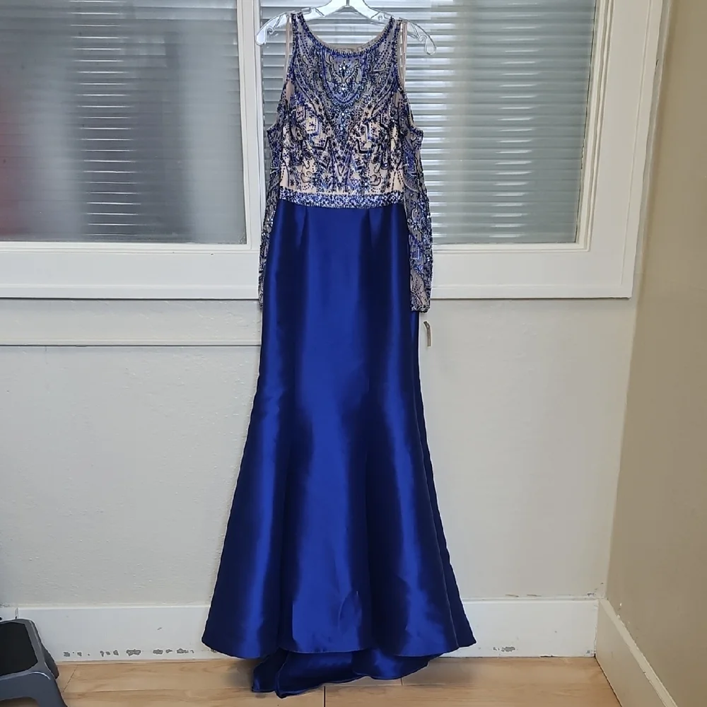 Size 4 royal blue prom/evening gown w/ cold shoulders & long sleeves, beaded top - Picture 4 of 16